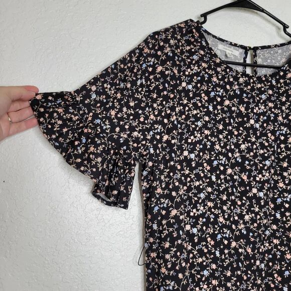 Maurices Floral Navy Blue Flutter Short Sleeve Ruffle Mini Dress Size Medium - Picture 3 of 9